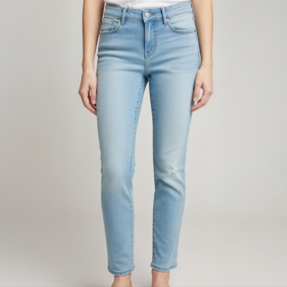 Levis Lady Style Slight Curve Bootcut Jeans Light Wash Vintage Denim Y2K W26 L33